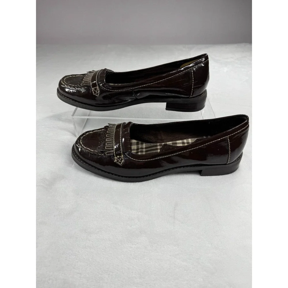 G.H. Bass & Co. Patent Leather Loafers Women's 8M Cocoa Brown‎ Slip-On Round Toe
